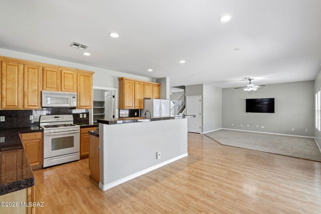 2212 W Morning Jewel Place, Tucson, AZ 85742