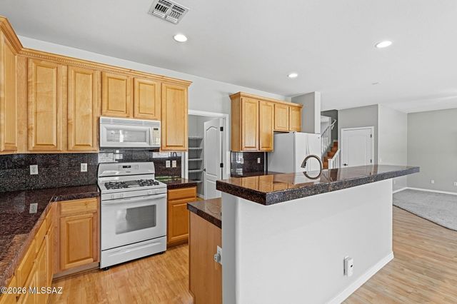 2212 W Morning Jewel Place, Tucson, AZ 85742