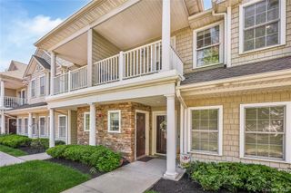 32 Della Drive, West Babylon, NY 11704