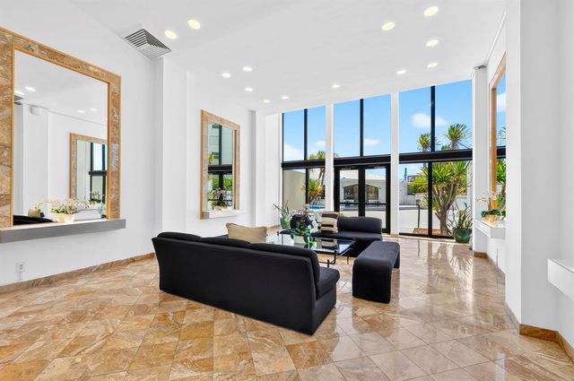 3589 S Ocean Boulevard 30, South Palm Beach, FL 33480