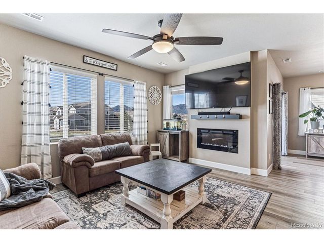 1747 Peak Prairie Ln, Monument, CO 80132