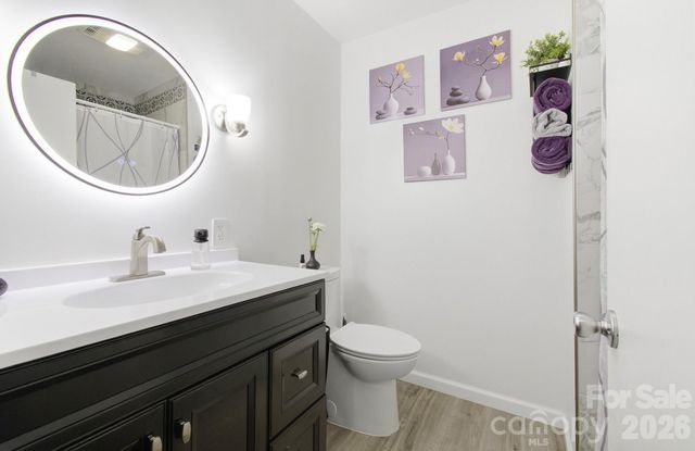 108 Arthur Lane, Hendersonville, NC 28791