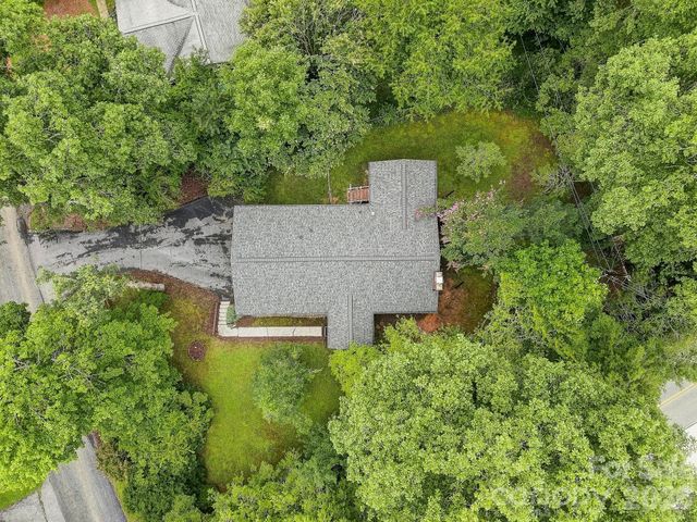 108 Arthur Lane, Hendersonville, NC 28791