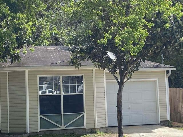 12 Flora Cove, Crestview, FL 32539