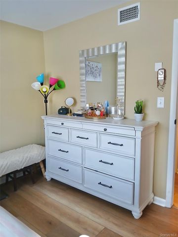 427 Aylesbury Court A, Ridge, NY 11961