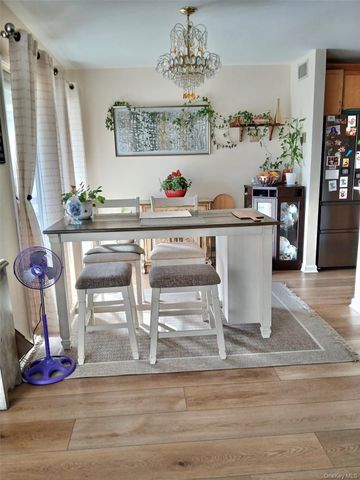 427 Aylesbury Court A, Ridge, NY 11961