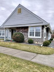 427 Aylesbury Court A, Ridge, NY 11961