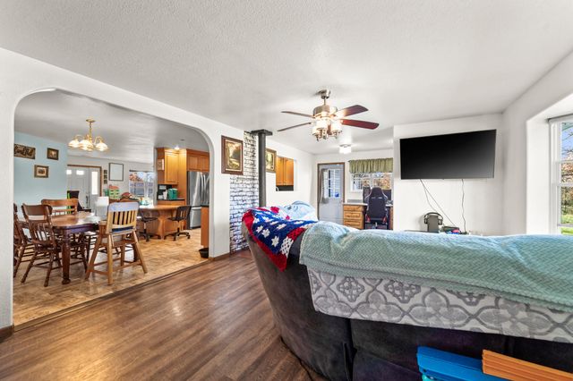 1605 STATE ROAD UU, Fulton, MO 65251