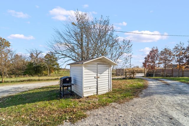 1605 STATE ROAD UU, Fulton, MO 65251
