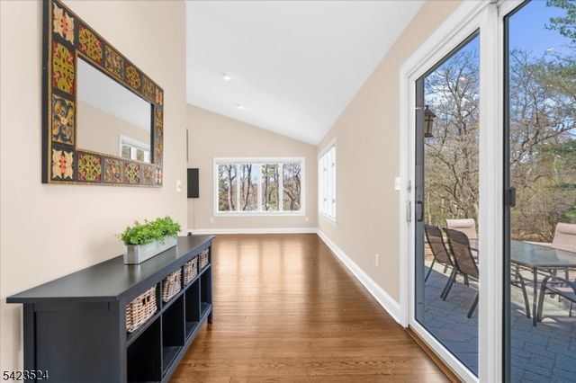 20 Cedar Grove Rd, Clinton Twp., NJ 08801