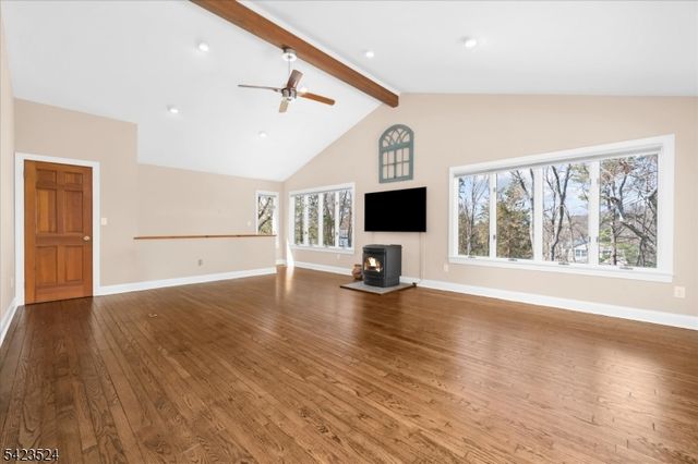 20 Cedar Grove Rd, Clinton Twp., NJ 08801