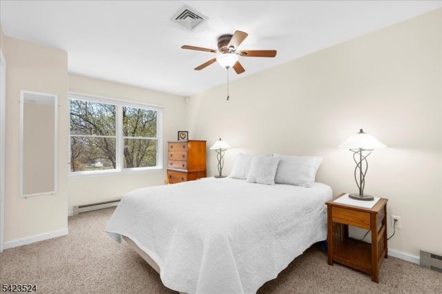 20 Cedar Grove Rd, Clinton Twp., NJ 08801