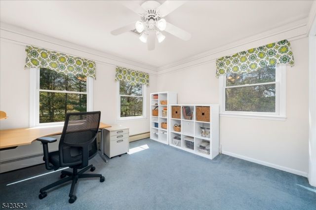 20 Cedar Grove Rd, Clinton Twp., NJ 08801