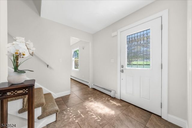 20 Cedar Grove Rd, Clinton Twp., NJ 08801