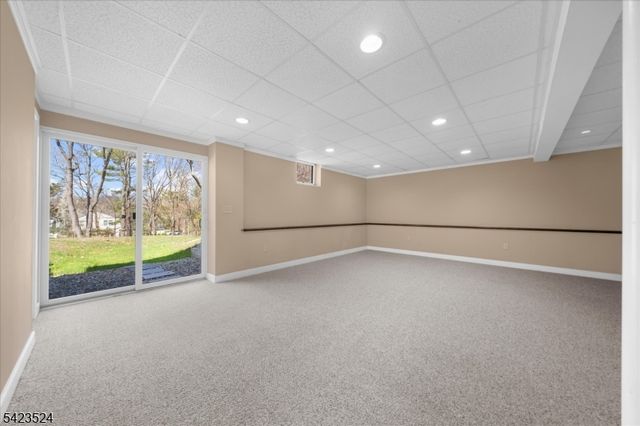 20 Cedar Grove Rd, Clinton Twp., NJ 08801