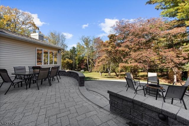 20 Cedar Grove Rd, Clinton Twp., NJ 08801