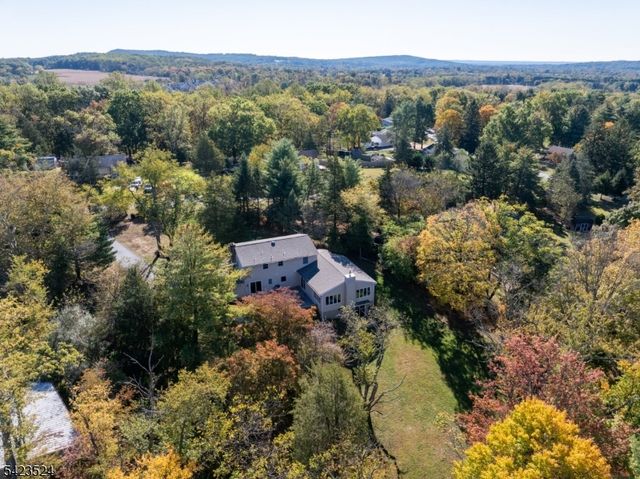 20 Cedar Grove Rd, Clinton Twp., NJ 08801