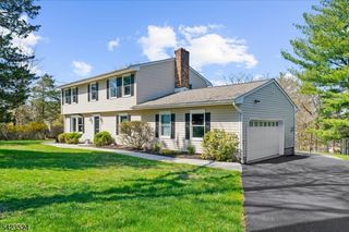 20 Cedar Grove Rd, Clinton Twp., NJ 08801