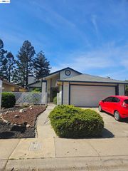 8504 Sunnybrae Dr, Sacramento, CA 95823