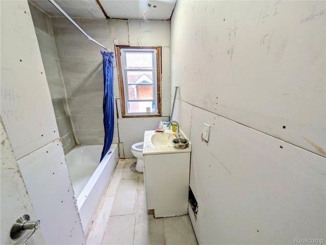 14767 Glenfield Street, Detroit, MI 48213