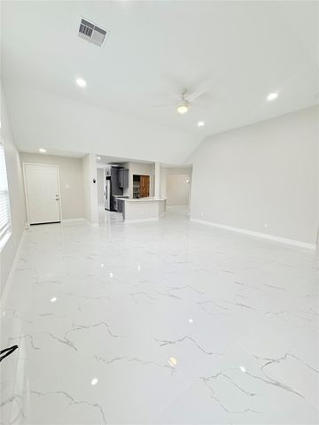 9714 Rich Mountain Court, Humble, TX 77396