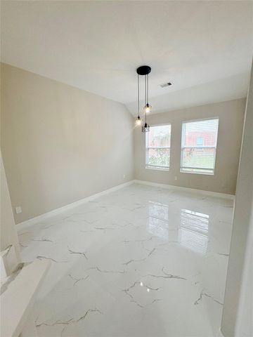 9714 Rich Mountain Court, Humble, TX 77396