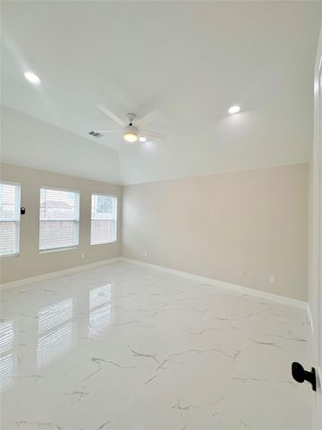 9714 Rich Mountain Court, Humble, TX 77396