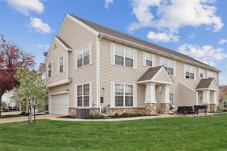 277 S 79th Street 608, West Des Moines, IA 50266