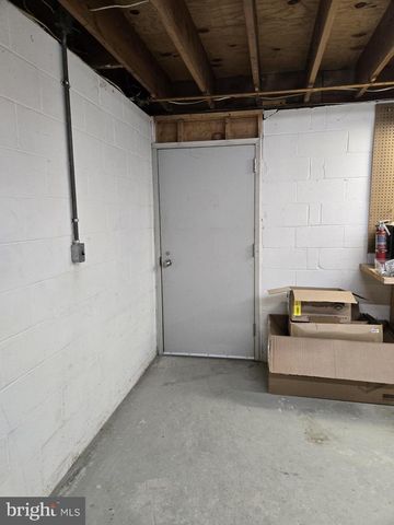 612 S CHAPEL ST, Newark, DE 19713