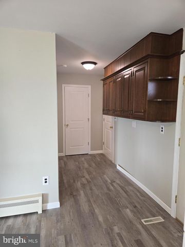 612 S CHAPEL ST, Newark, DE 19713