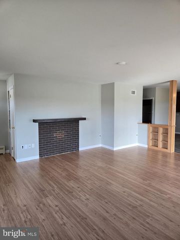 612 S CHAPEL ST, Newark, DE 19713