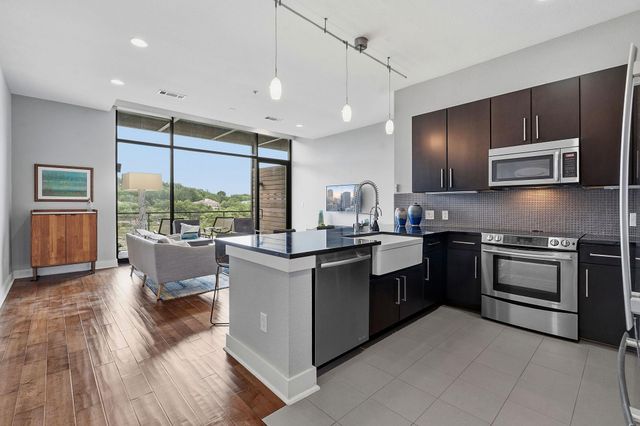 1101 Ivean Pearson RD B204, Lago Vista, TX 78645