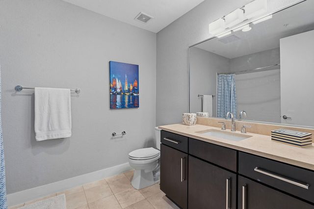 1101 Ivean Pearson RD B204, Lago Vista, TX 78645