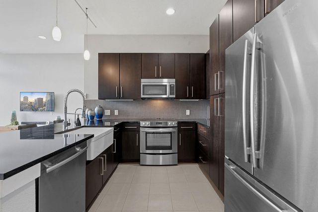 1101 Ivean Pearson RD B204, Lago Vista, TX 78645