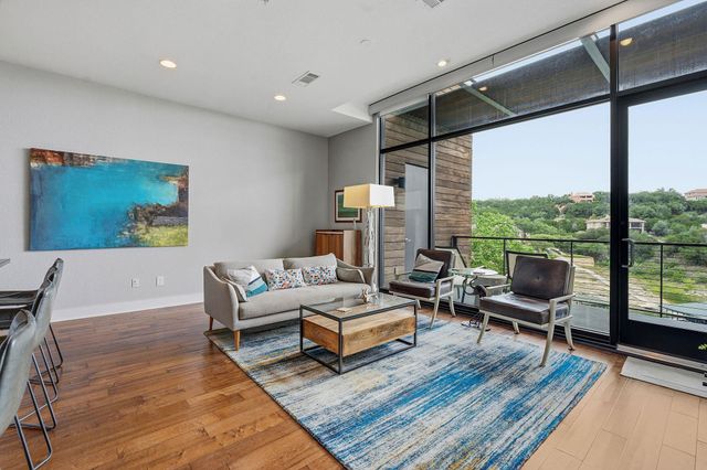 1101 Ivean Pearson RD B204, Lago Vista, TX 78645