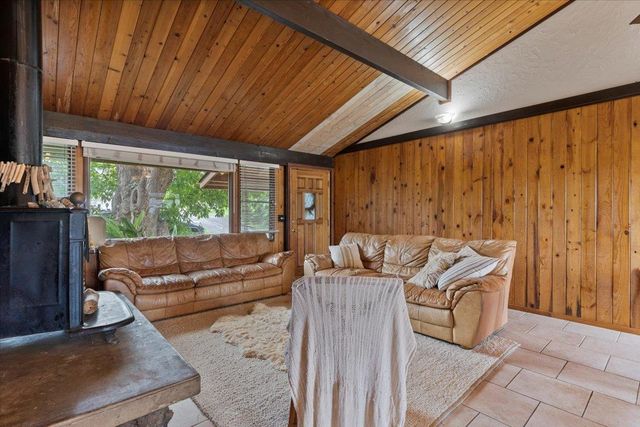 11 Keola Pl, Makawao, HI 96768