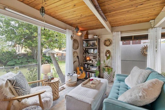 11 Keola Pl, Makawao, HI 96768