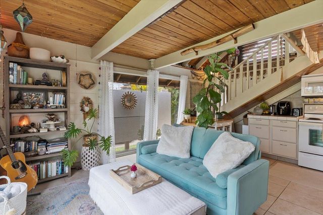 11 Keola Pl, Makawao, HI 96768