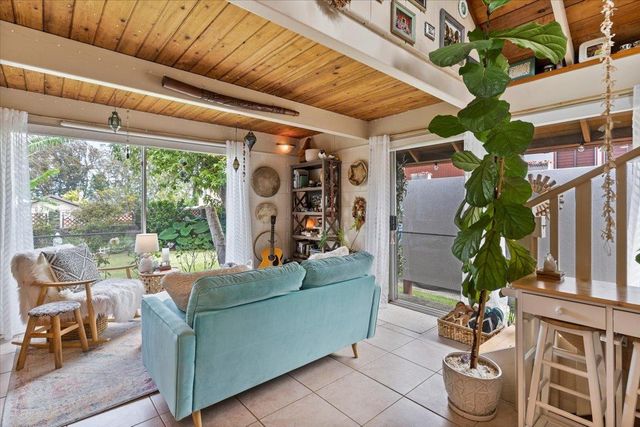 11 Keola Pl, Makawao, HI 96768