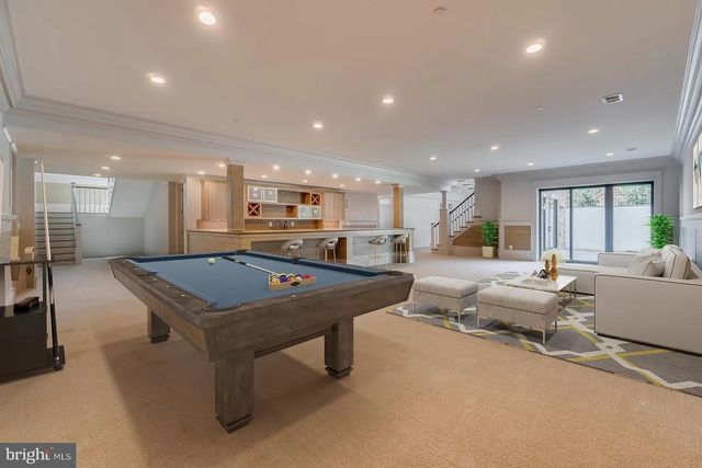 6925 ARMAT DR, Bethesda, MD 20817