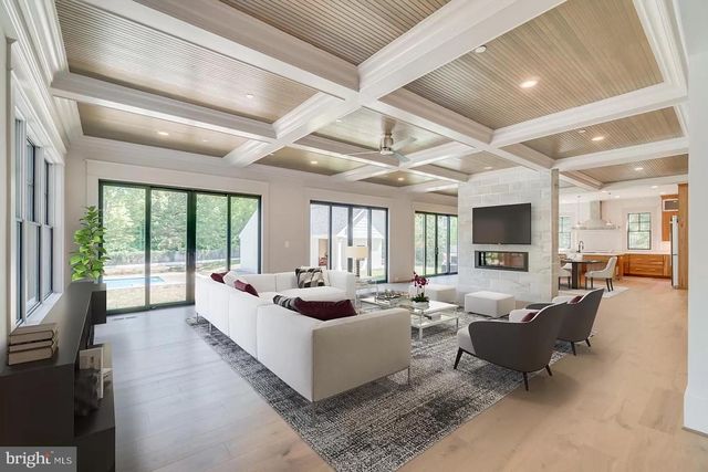 6925 ARMAT DR, Bethesda, MD 20817