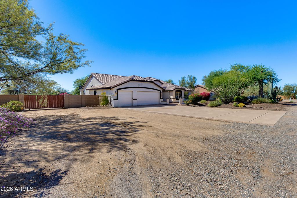 38414 N 12TH Street, Phoenix, AZ 85086 — photo 2
