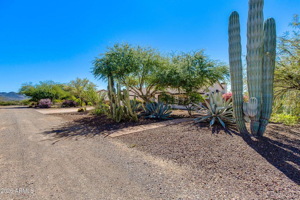 38414 N 12TH Street, Phoenix, AZ 85086 — photo 3