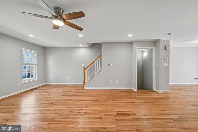 6153 LES DORSON LN, Alexandria, VA 22315