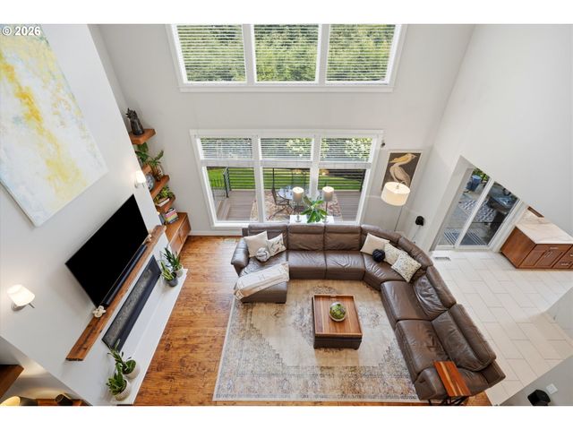 211 Se GABBERT Rd, Gresham, OR 97080