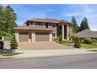 211 Se GABBERT Rd, Gresham, OR 97080