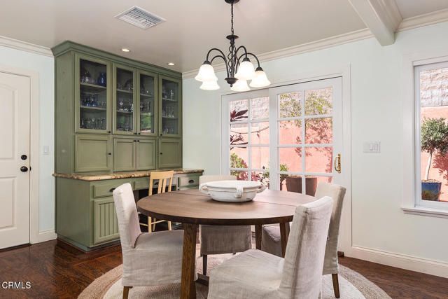 4422 Indiana Avenue, La Canada Flintridge, CA 91011