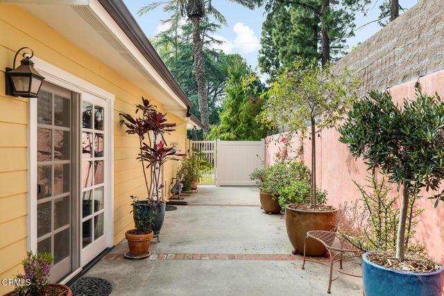 4422 Indiana Avenue, La Canada Flintridge, CA 91011