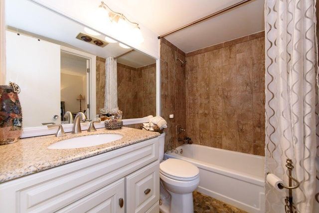 59 Bedford C, West Palm Beach, FL 33417