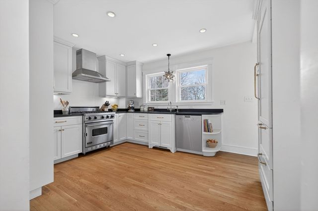 47 Arborview Rd, Boston, MA 02130